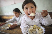 「世界食料デーキャンペーン2015｜届けよう！未来を育む給食～1万人に1年間、学ぶ喜びを～」がスタート